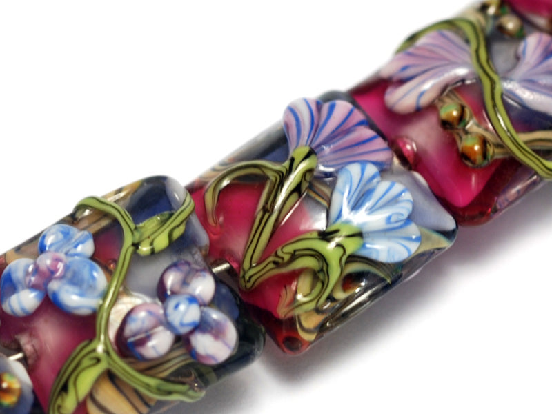 10108304 - Seven Grace's Garden Pillow Beads