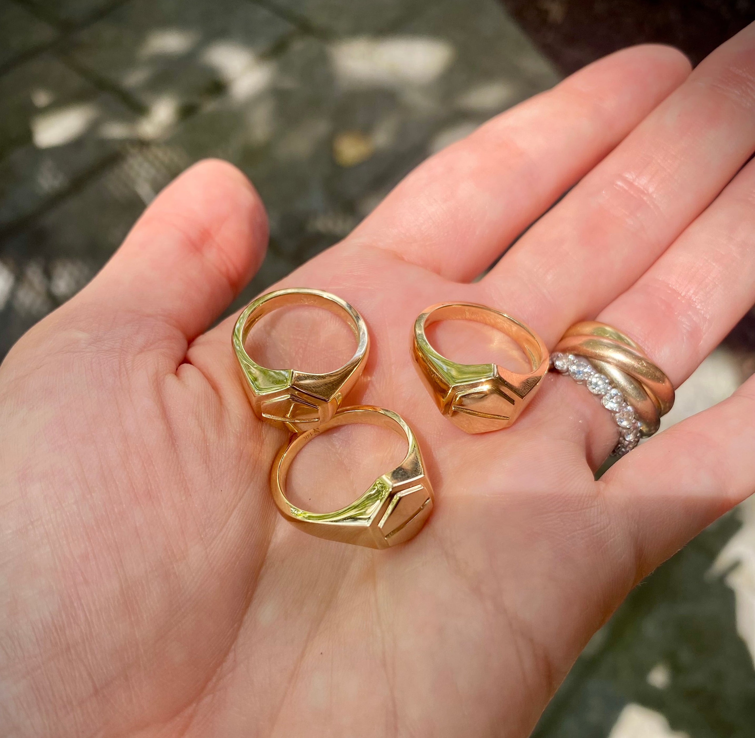 Gold Miso Signet