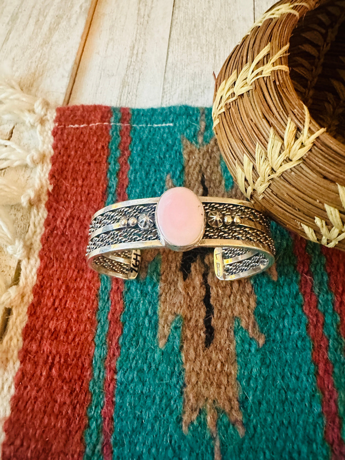 Queen Pink Conch Shell & Sterling Silver Cuff Bracelet
