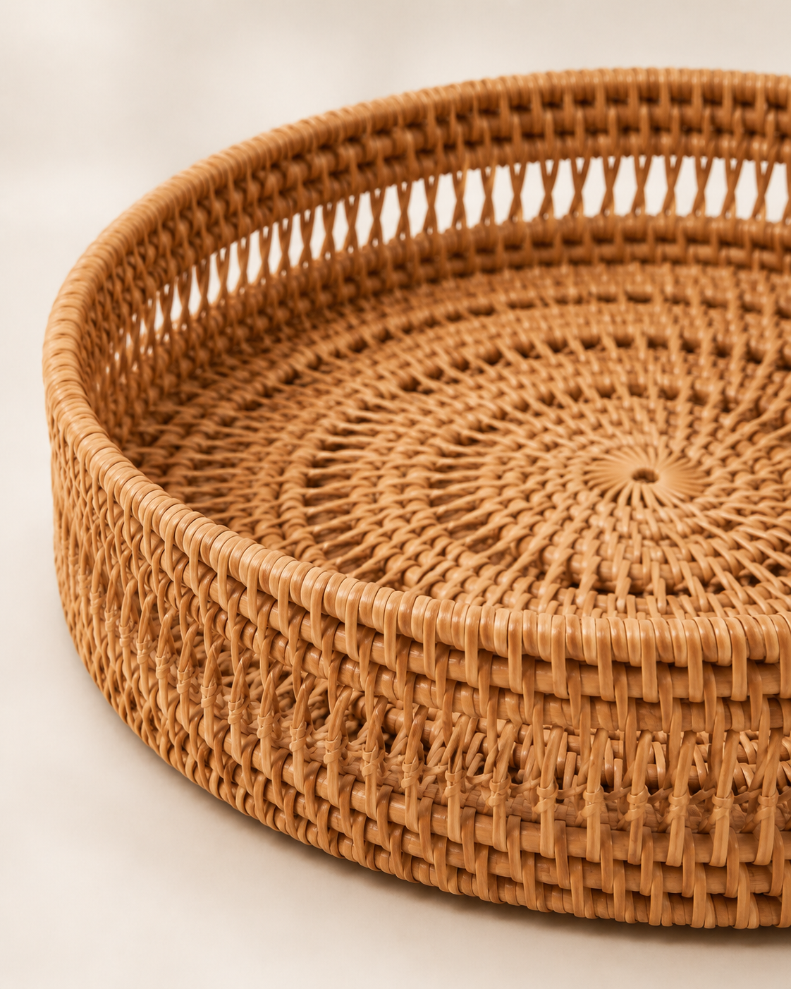 Round Woven Tray