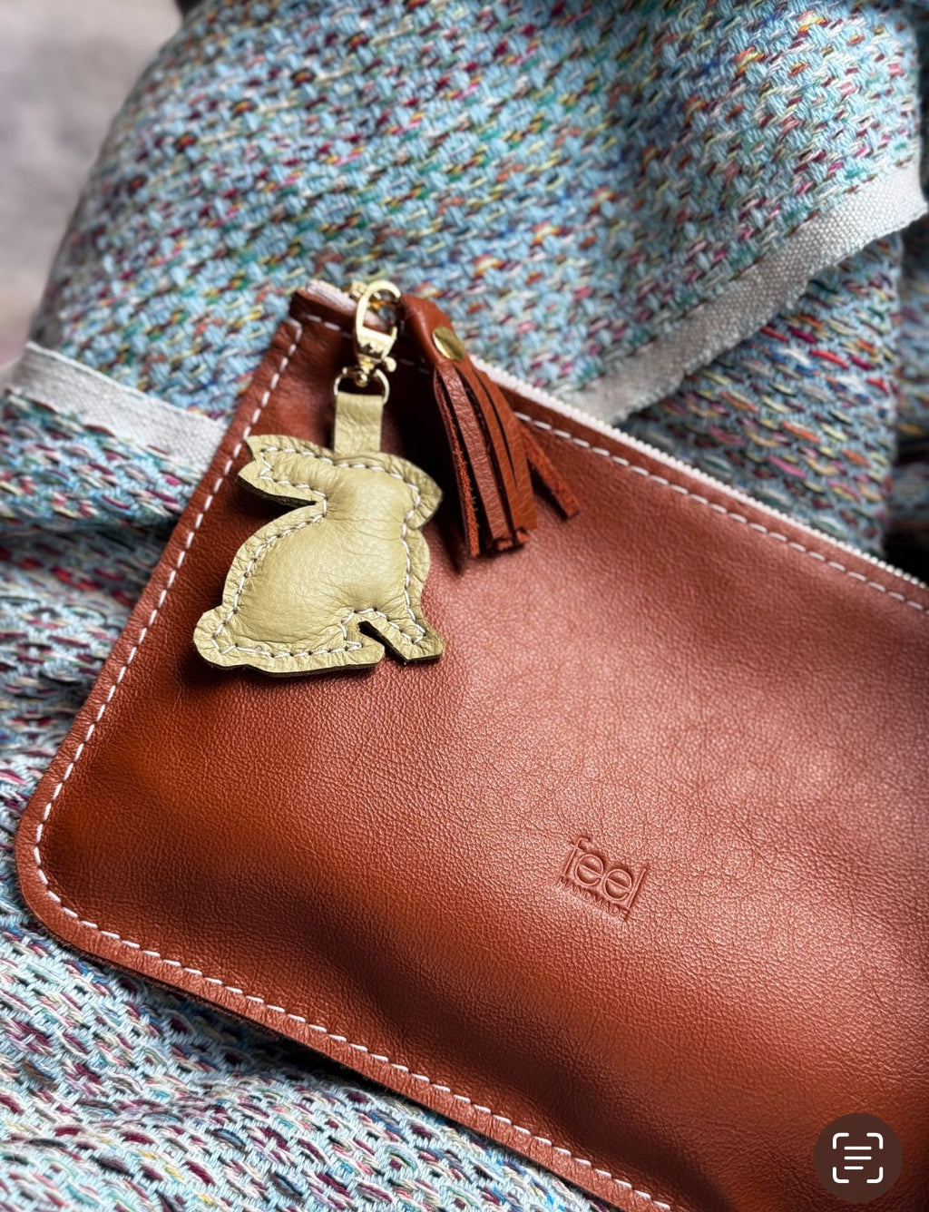 Hand Pouch