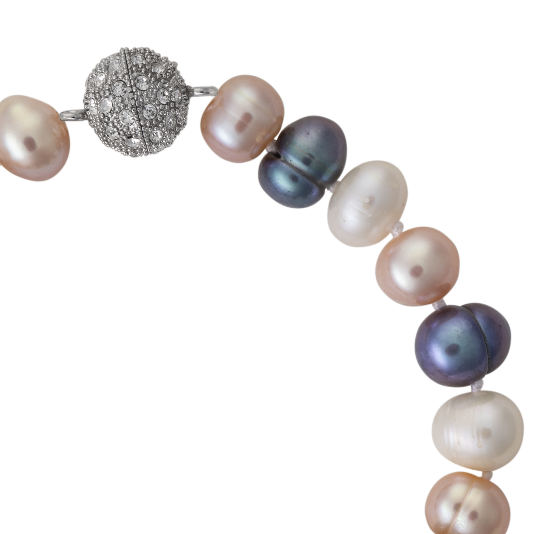Delicate pearl bracelet with crystal clasp
