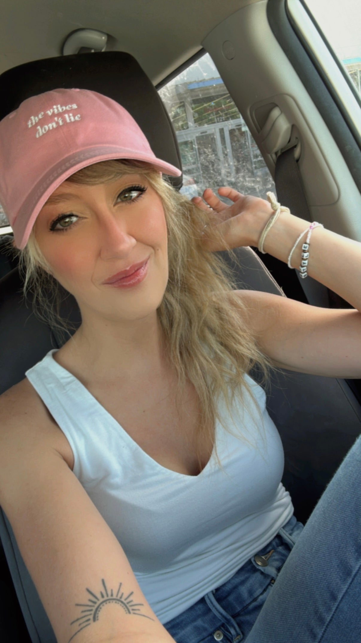 the vibes don't lie Hat