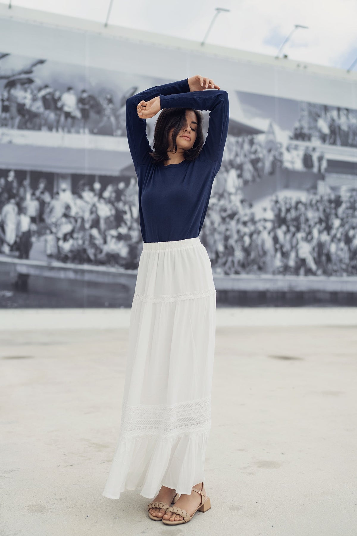 EYELET SKIRT IN WHITE