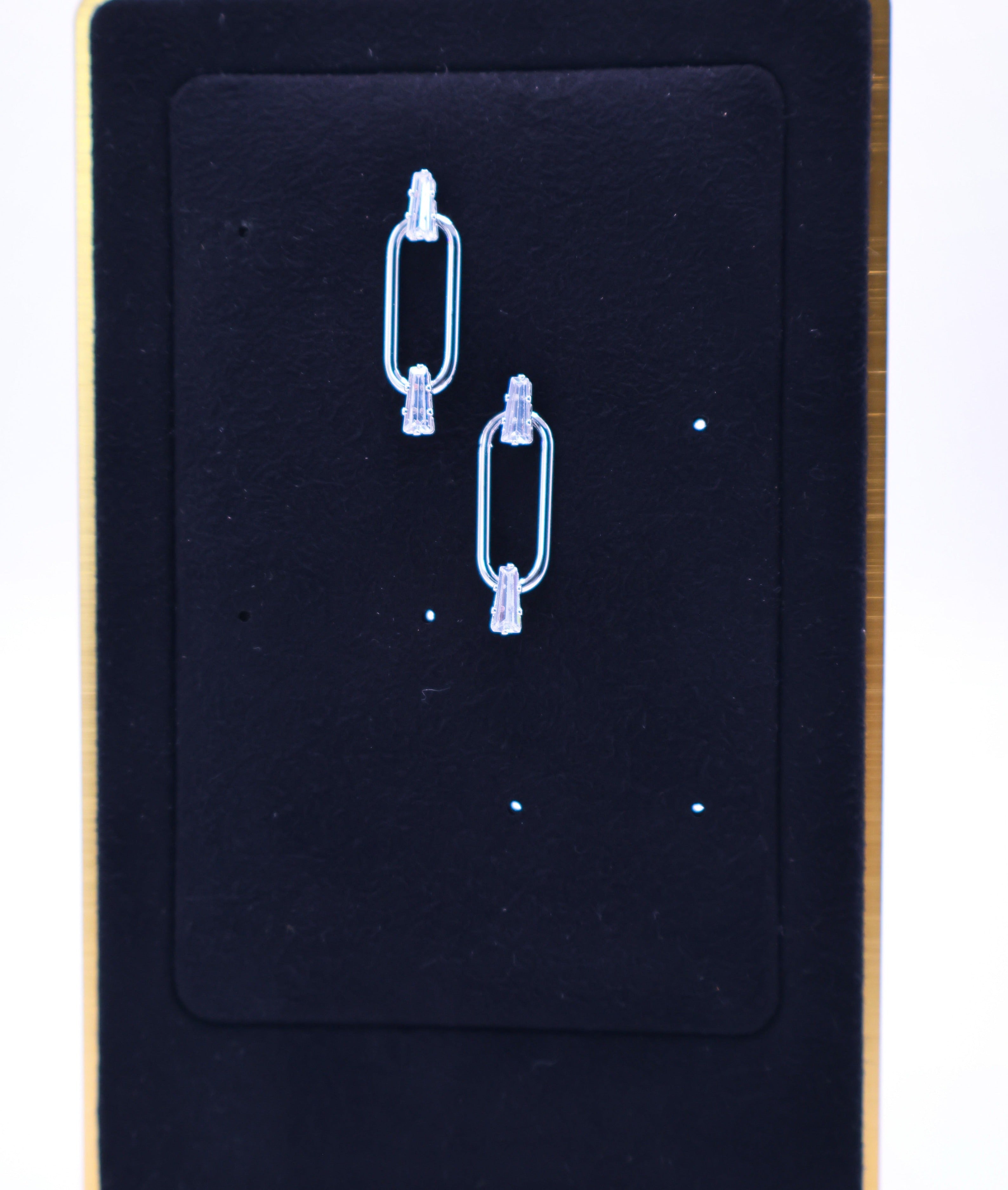 Dazzling Elegance Earrings - Elegant Minimalist Style