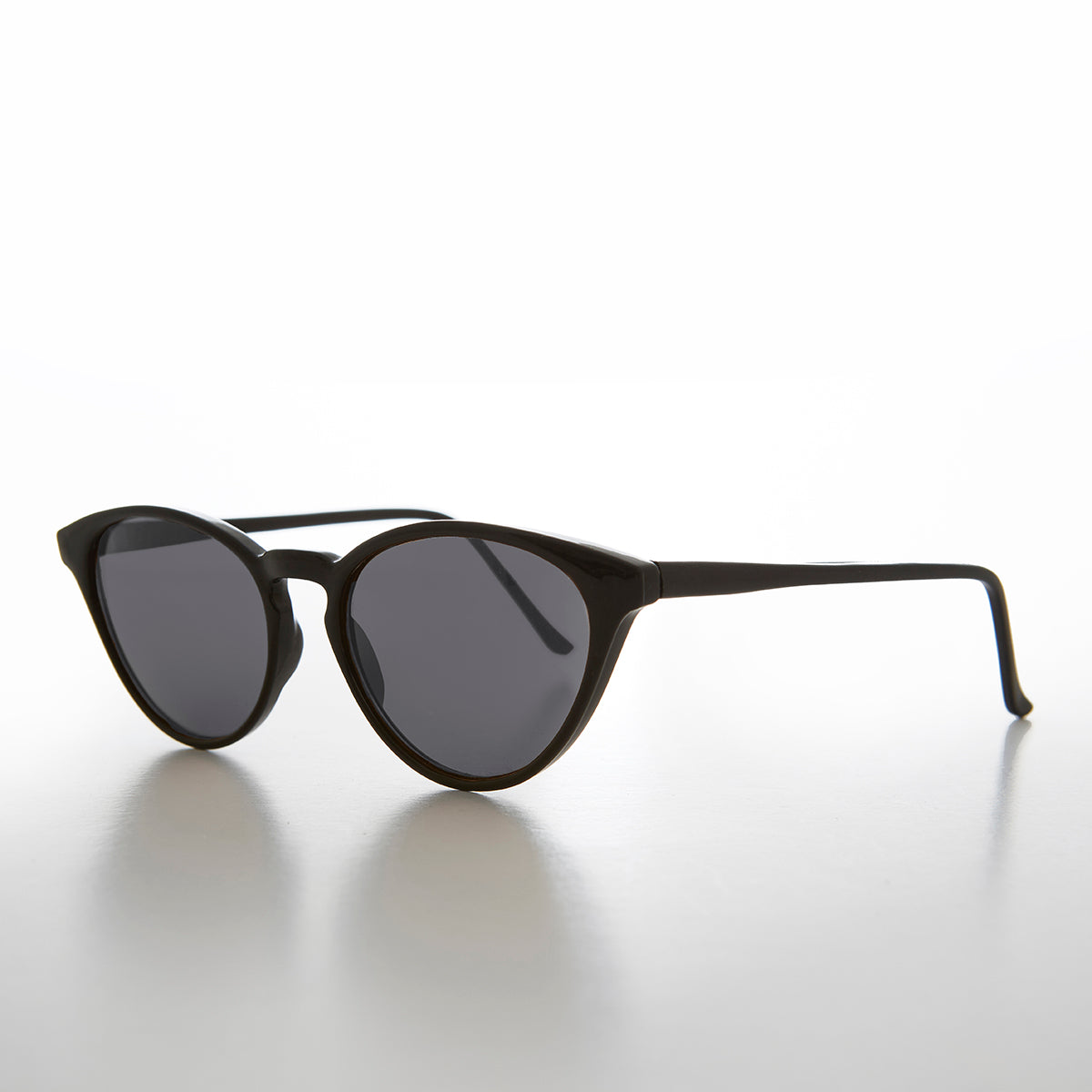 Women's Round Cat Eye Sunglass with Keyhole Bridge - Allie