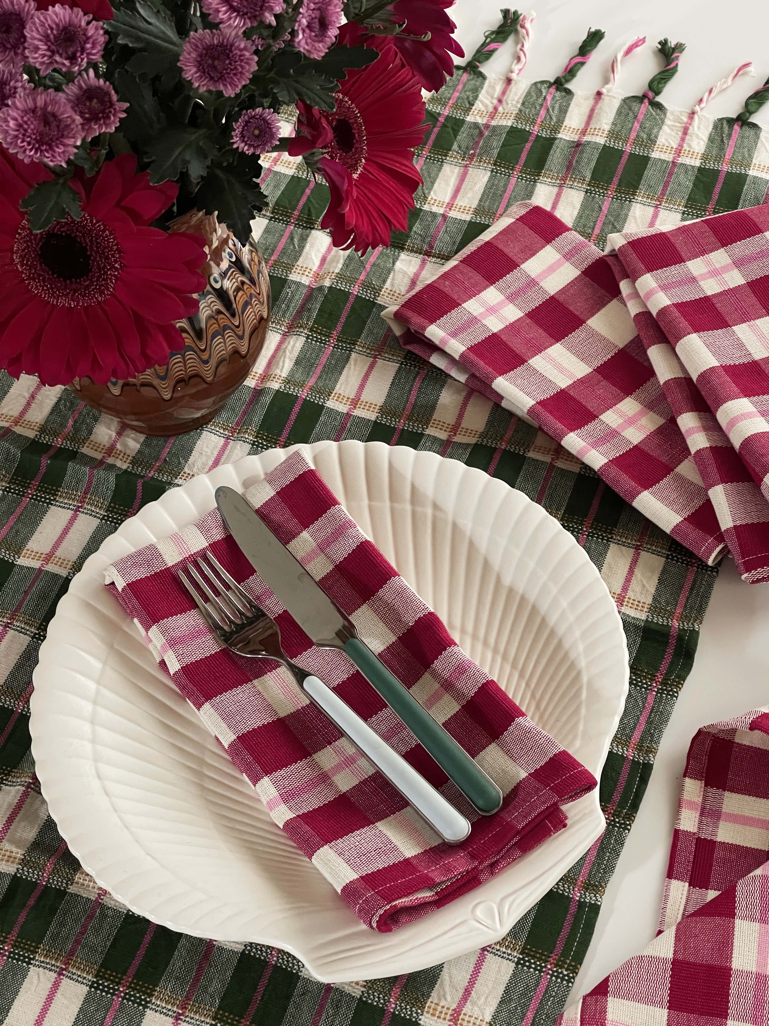 Abigail Plaid Dinner Napkin Set