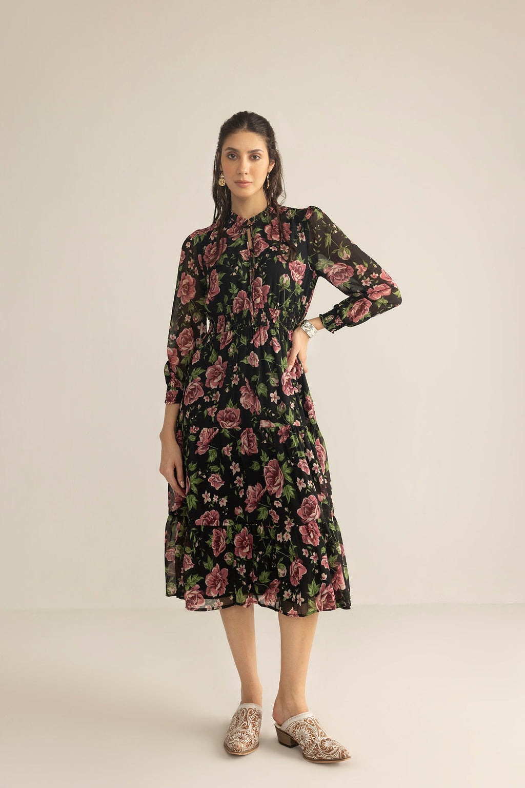 Fleur de Dusk Dress in Black & Vine Pink