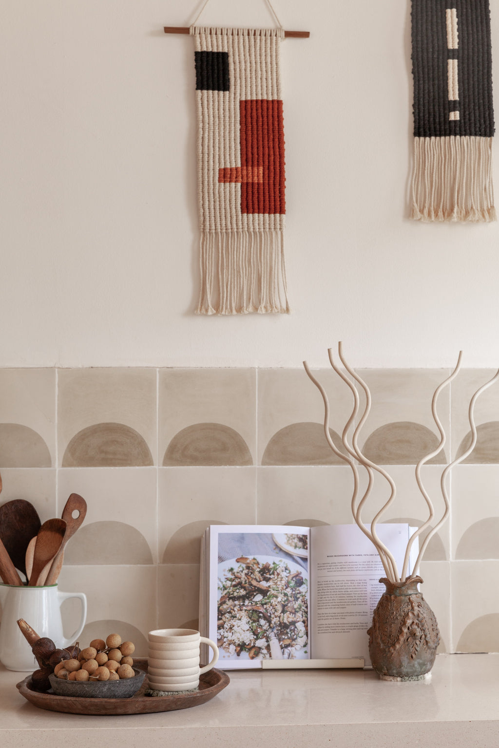 Rattan Wavy Reeds