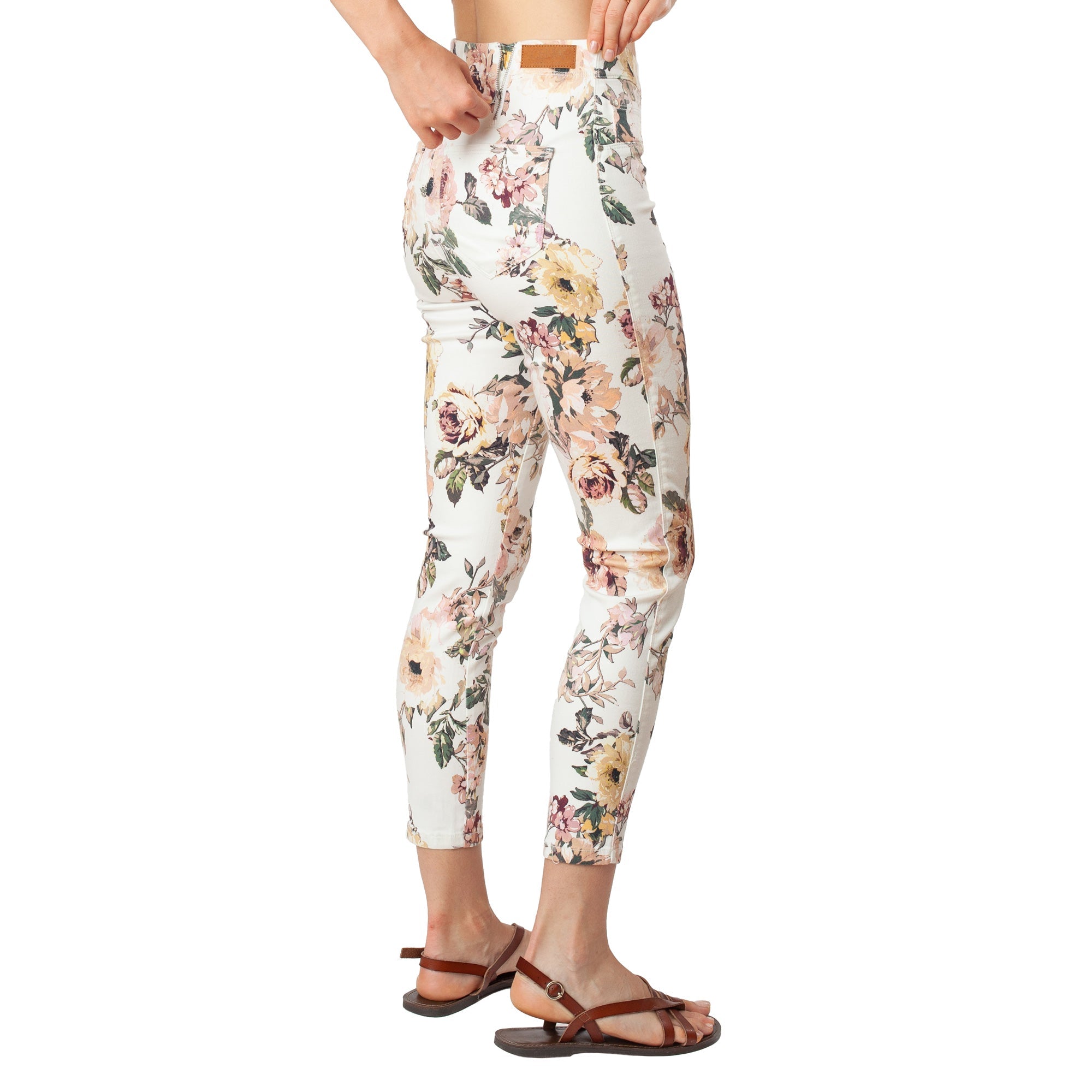 Printed Jeans Basic Signature Style