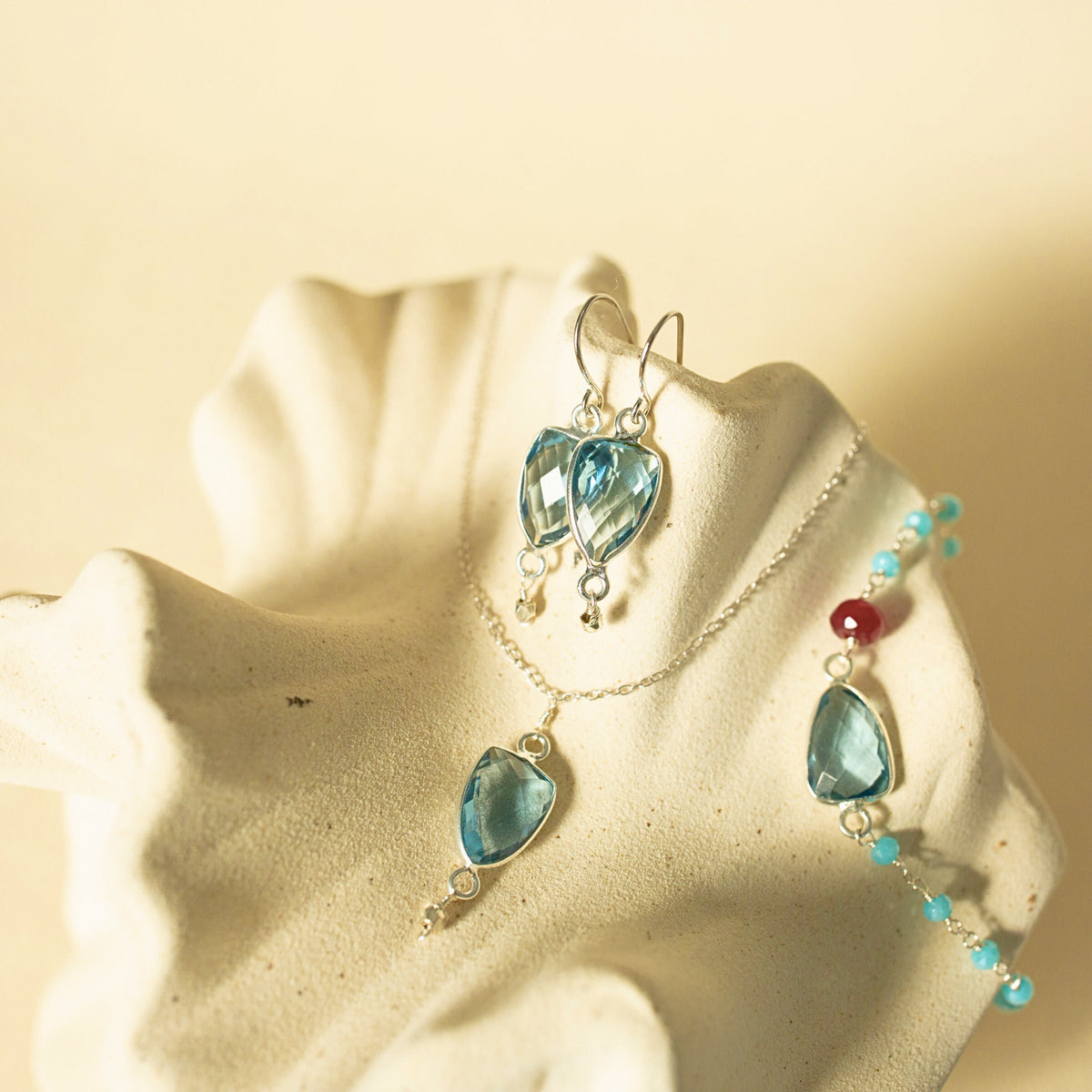 Silver Isla Necklace