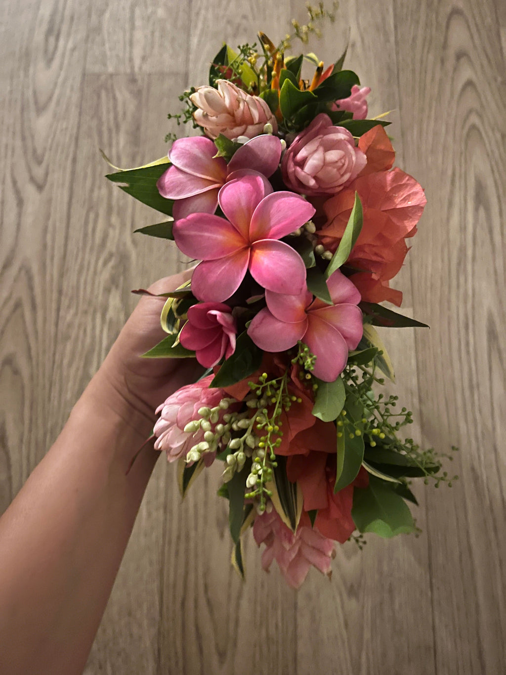 Fresh Tropical Flower Crown, Lei Po’o, Mwaar (O’ahu Only)