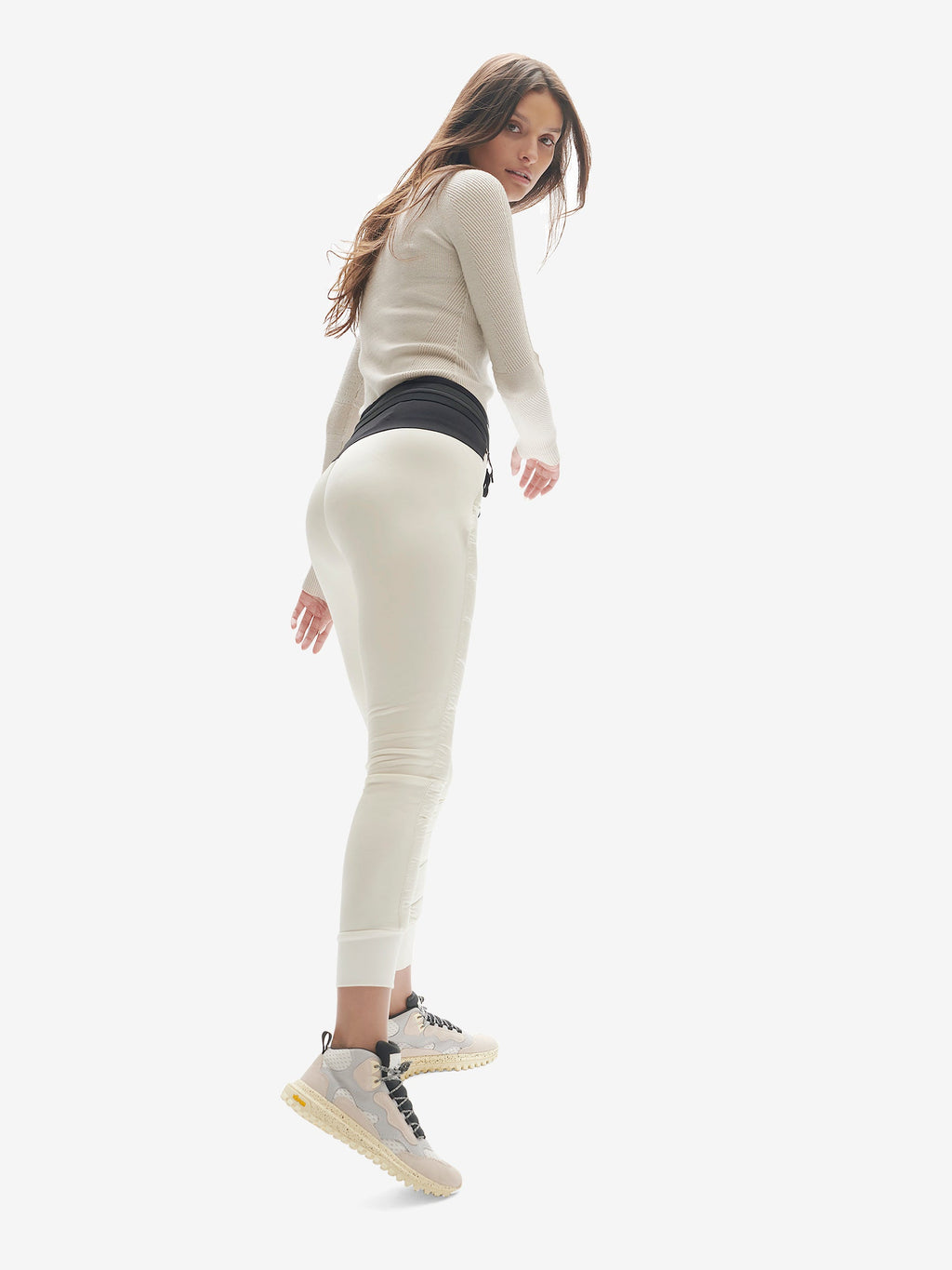 Hybrid Down Jogger - Pearl