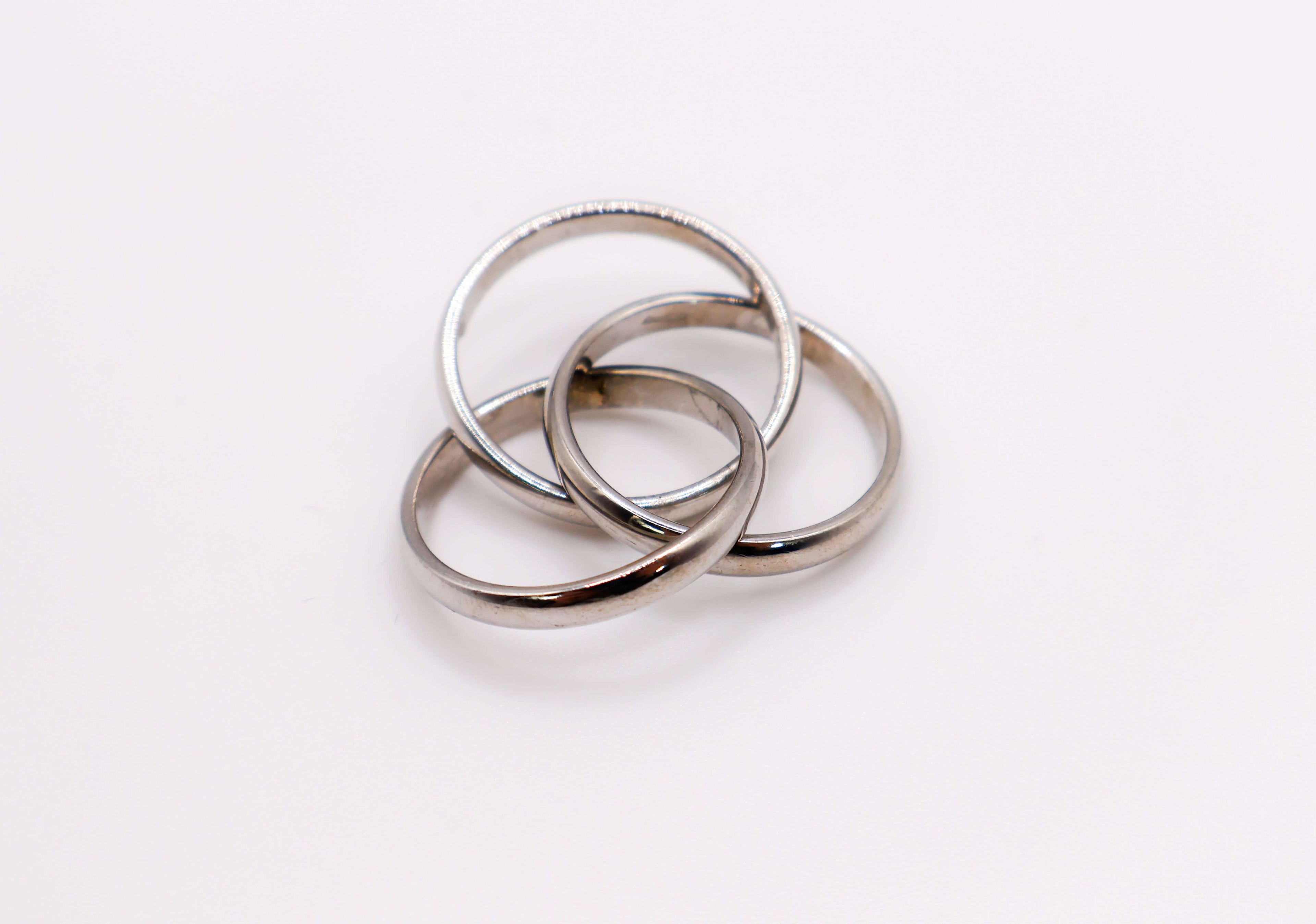 Trinity Silver Linked Ring Set - Elegance Redefined