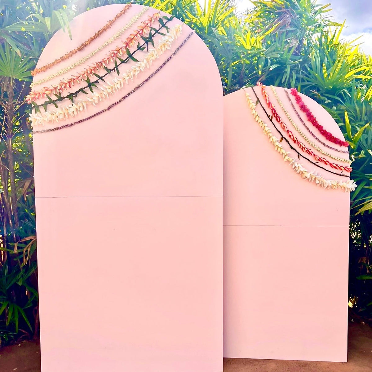 Custom Backdrop/ Arches with Leis and/or Balloon Garland (Deposit Fee only)