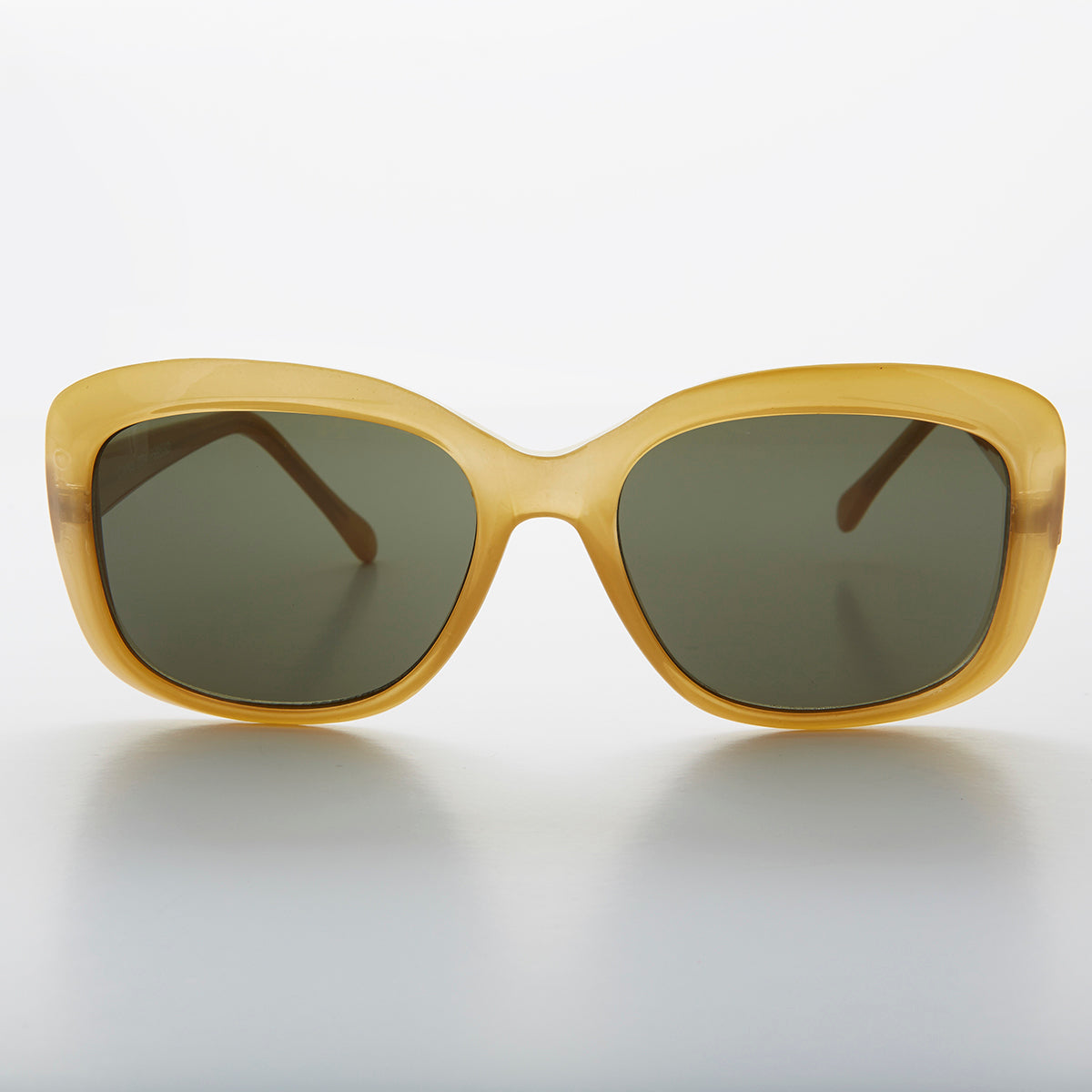 Square Retro Vintage Women's Sunglass - Gwen