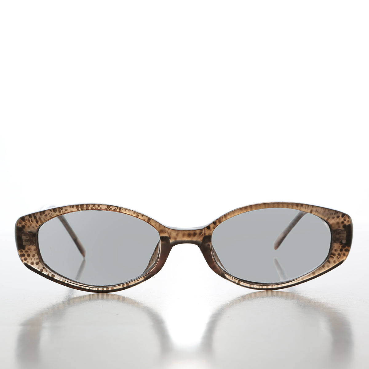 90s Oval Sunglasses with Light Tinted Lenses - Helena