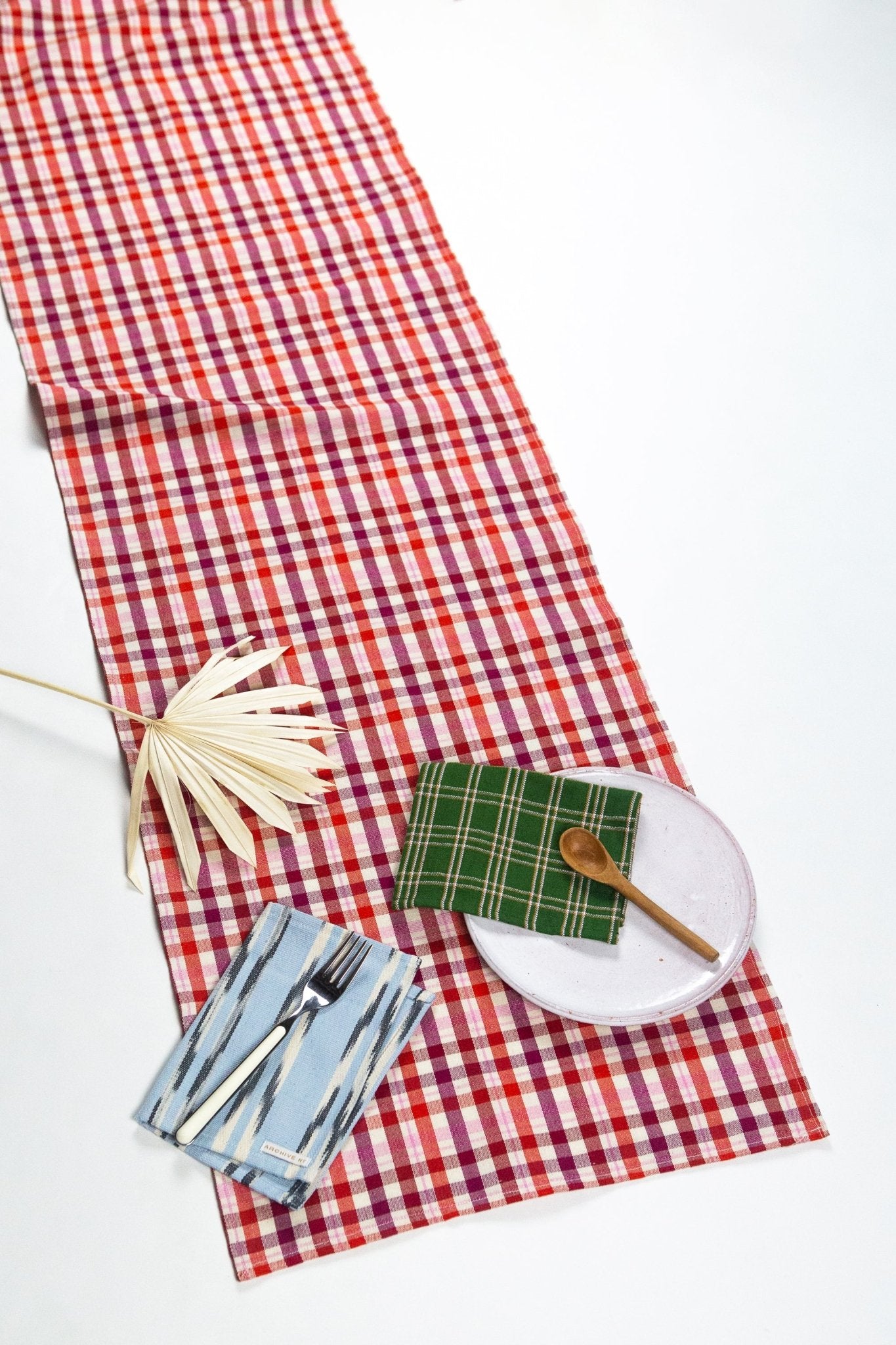 Noel Plaid Runner