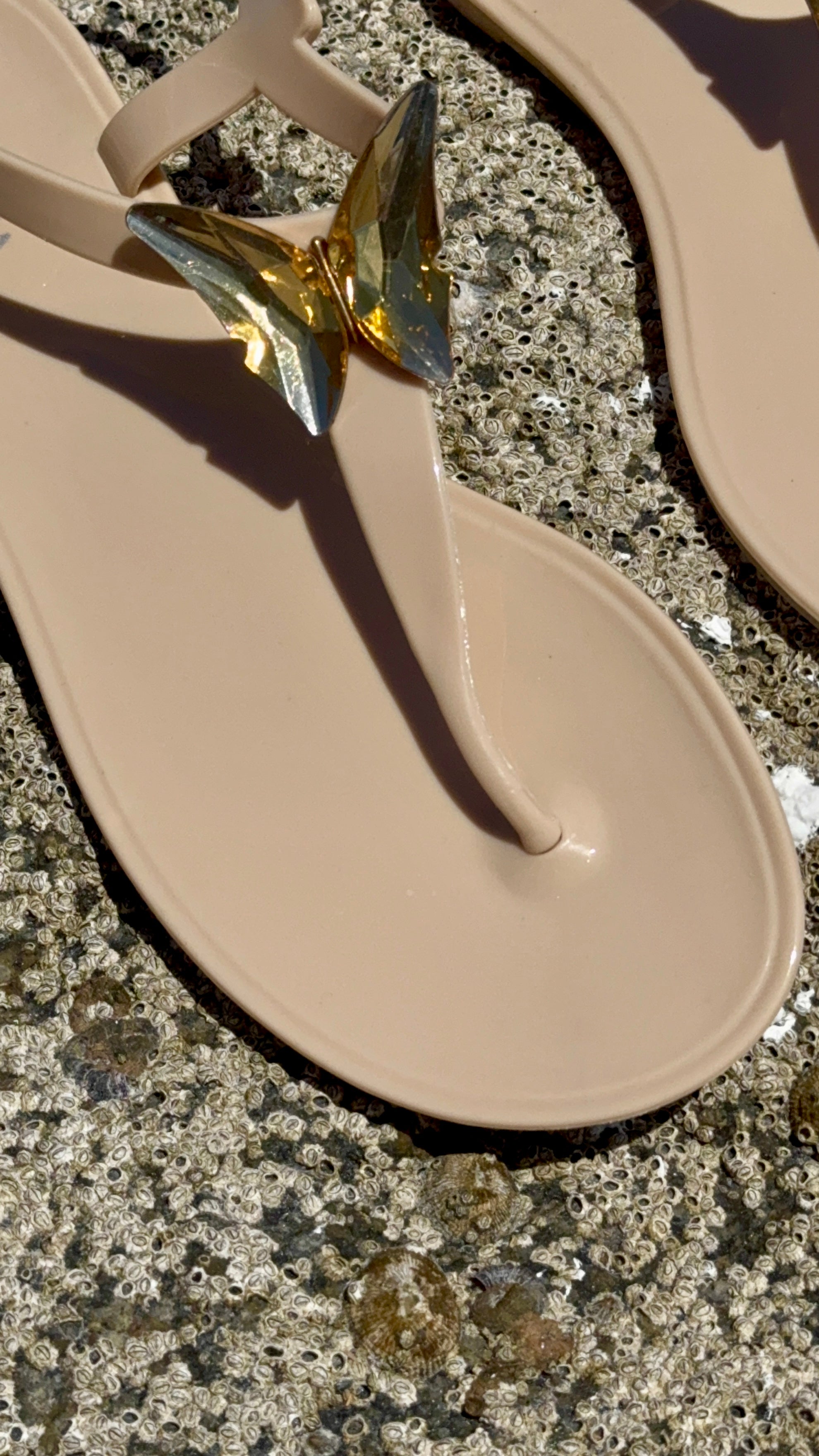 ALIANA Black Gel Beach Sandals