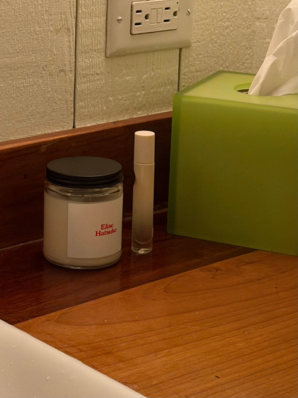 Elise Hatsuko Candle