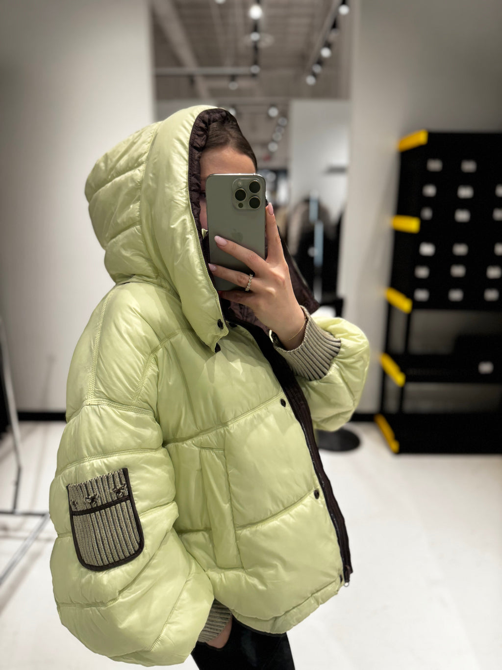 Reversible Hooded Bio-Down Jacket in Lemon/Chocolate