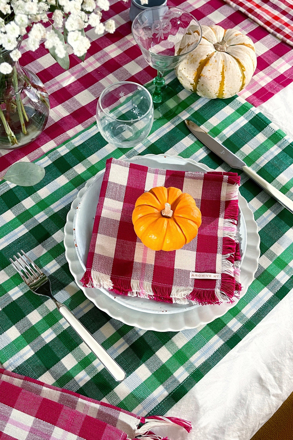 Josefina Plaid Runner