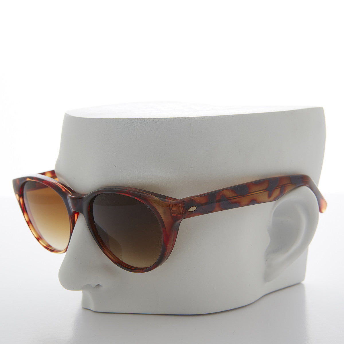 Classic Tortoiseshell Cat Eye Vintage Deadstock Sunglass - Kitty