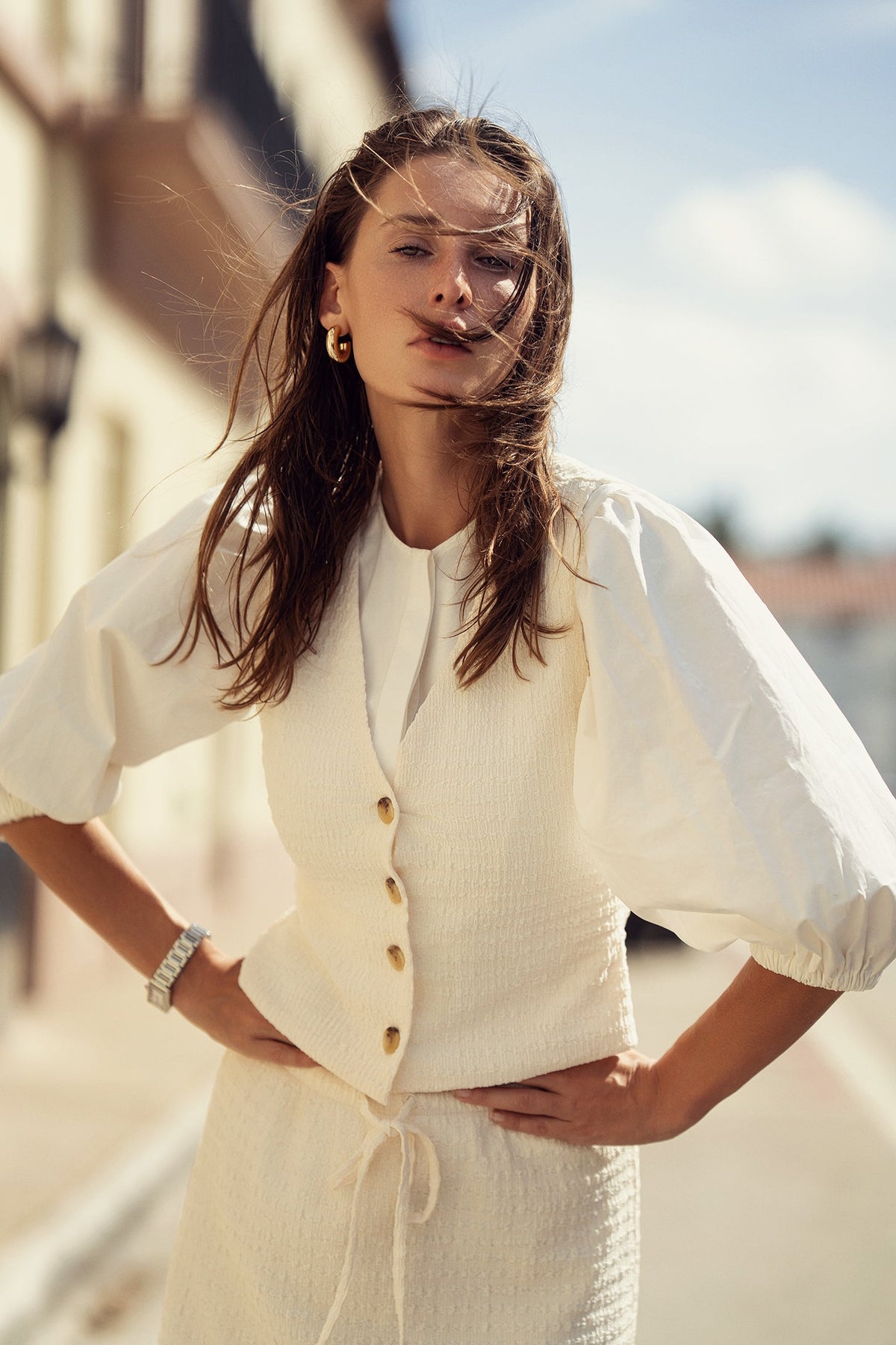 CRINKLE CREAM VEST