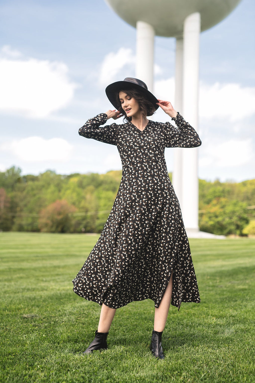 FLORAL PRINTED MAXI DRESS