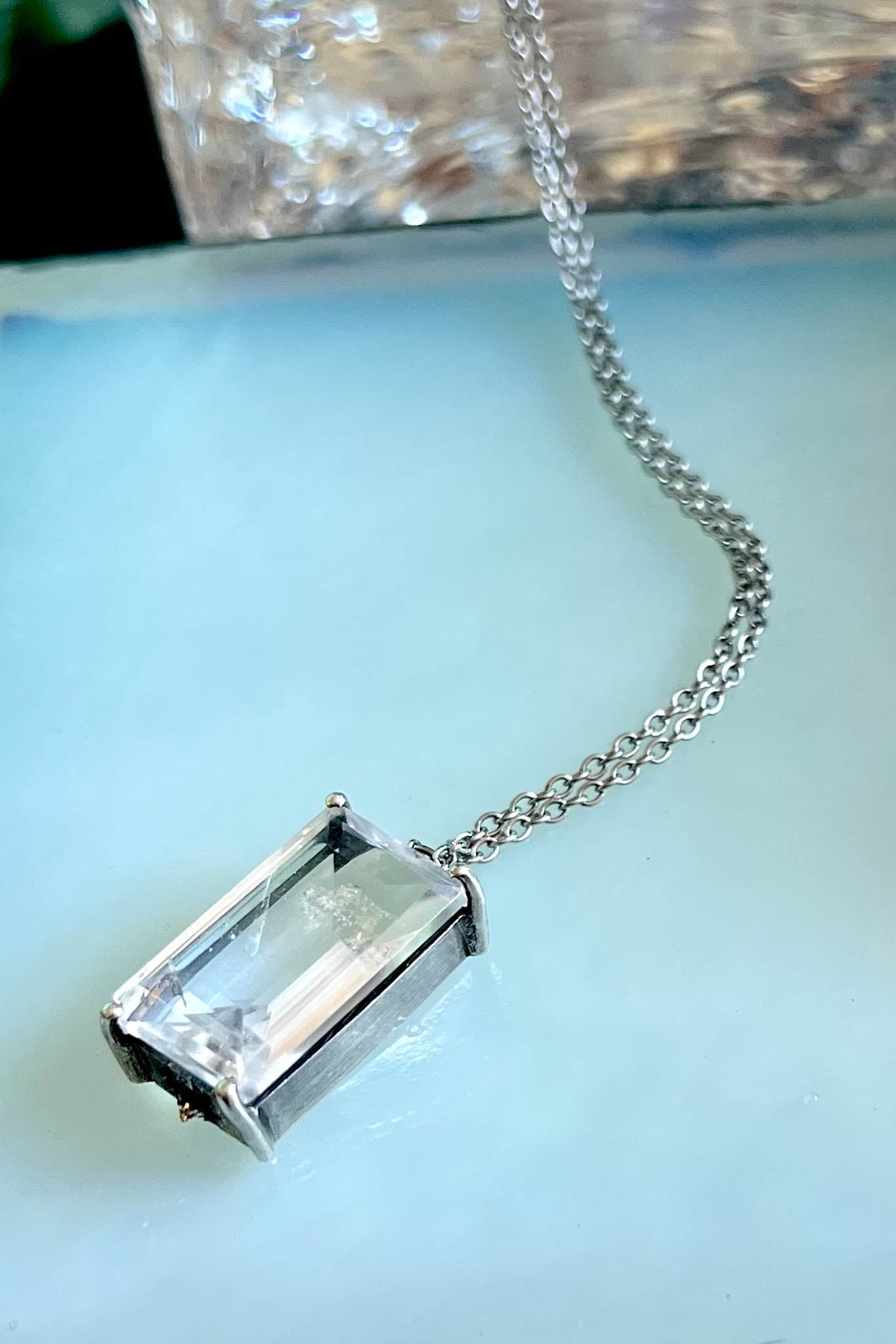 Obscura Stacking Shards in Striated Crystal (Silver)