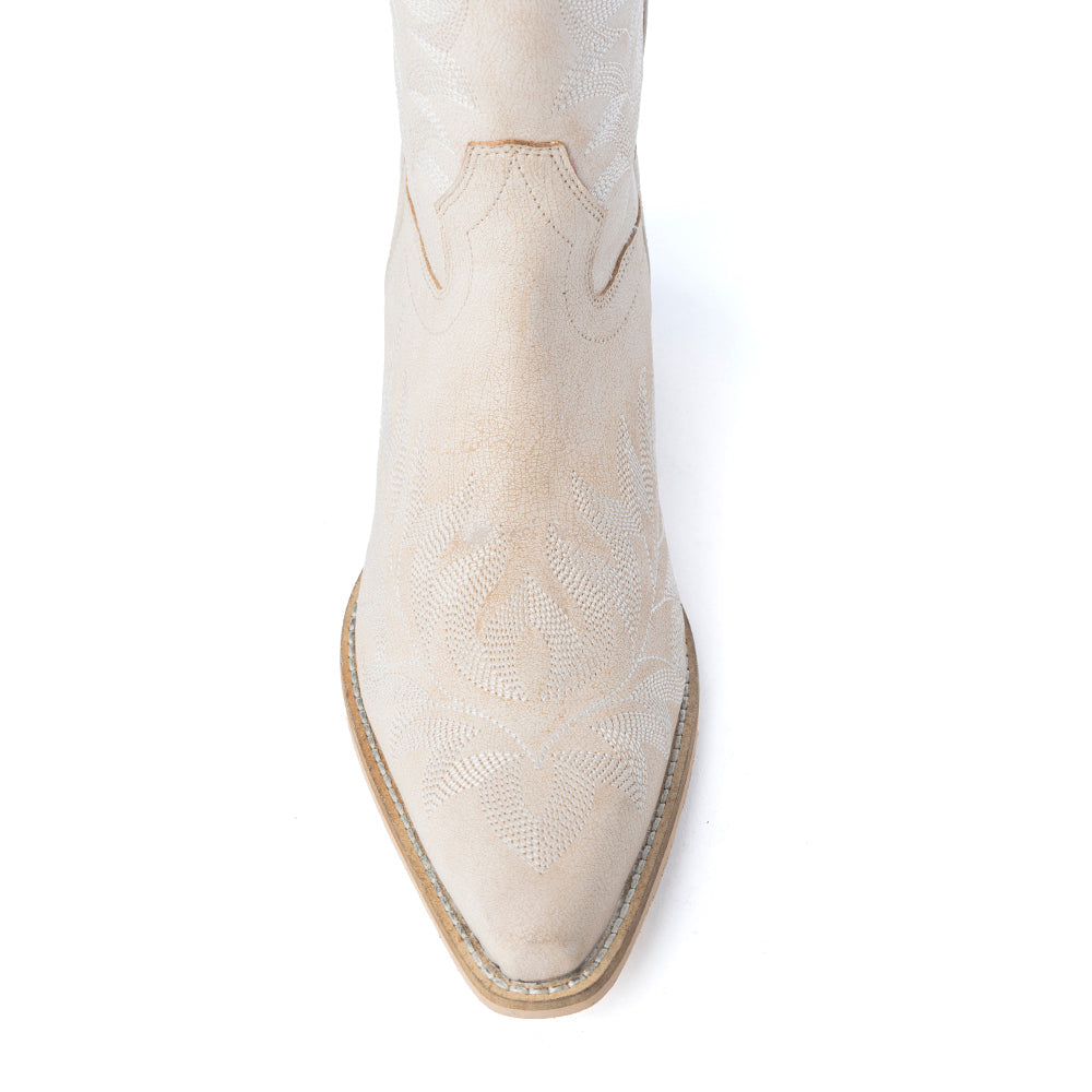 Desert Pearl Ankle Boots in Cream