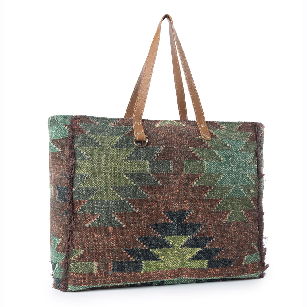 Myra Canyon Range Weekender Bag in Olive Green
