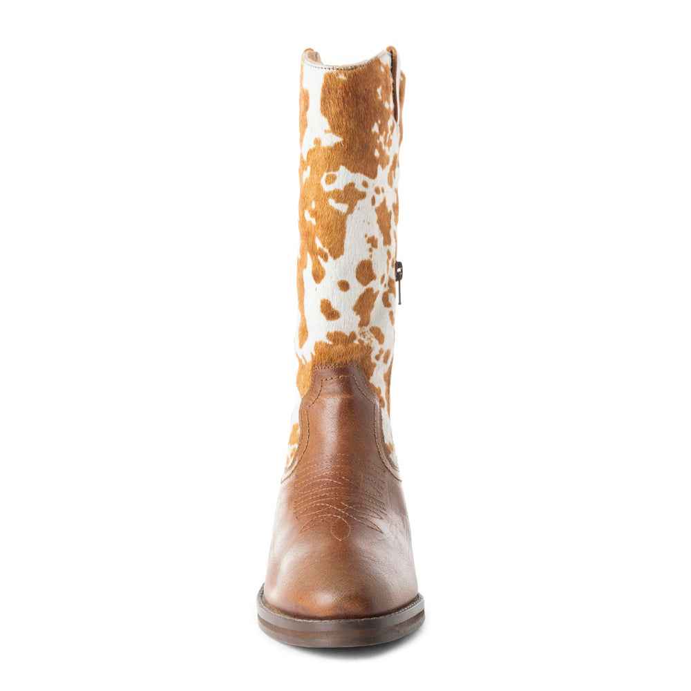 Pointy Beige Boots