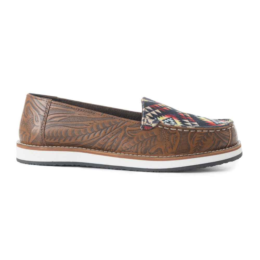 Embossed Footing Sneakers