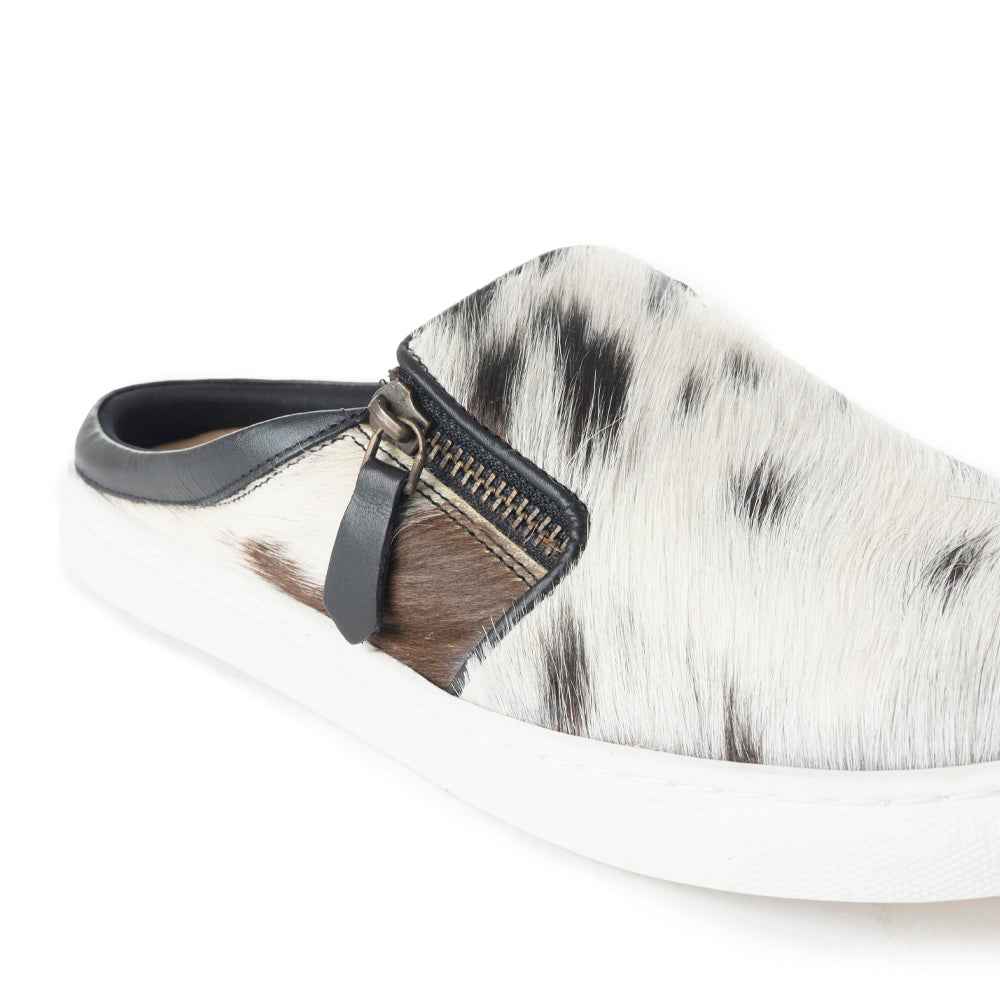 Arctic sneaker