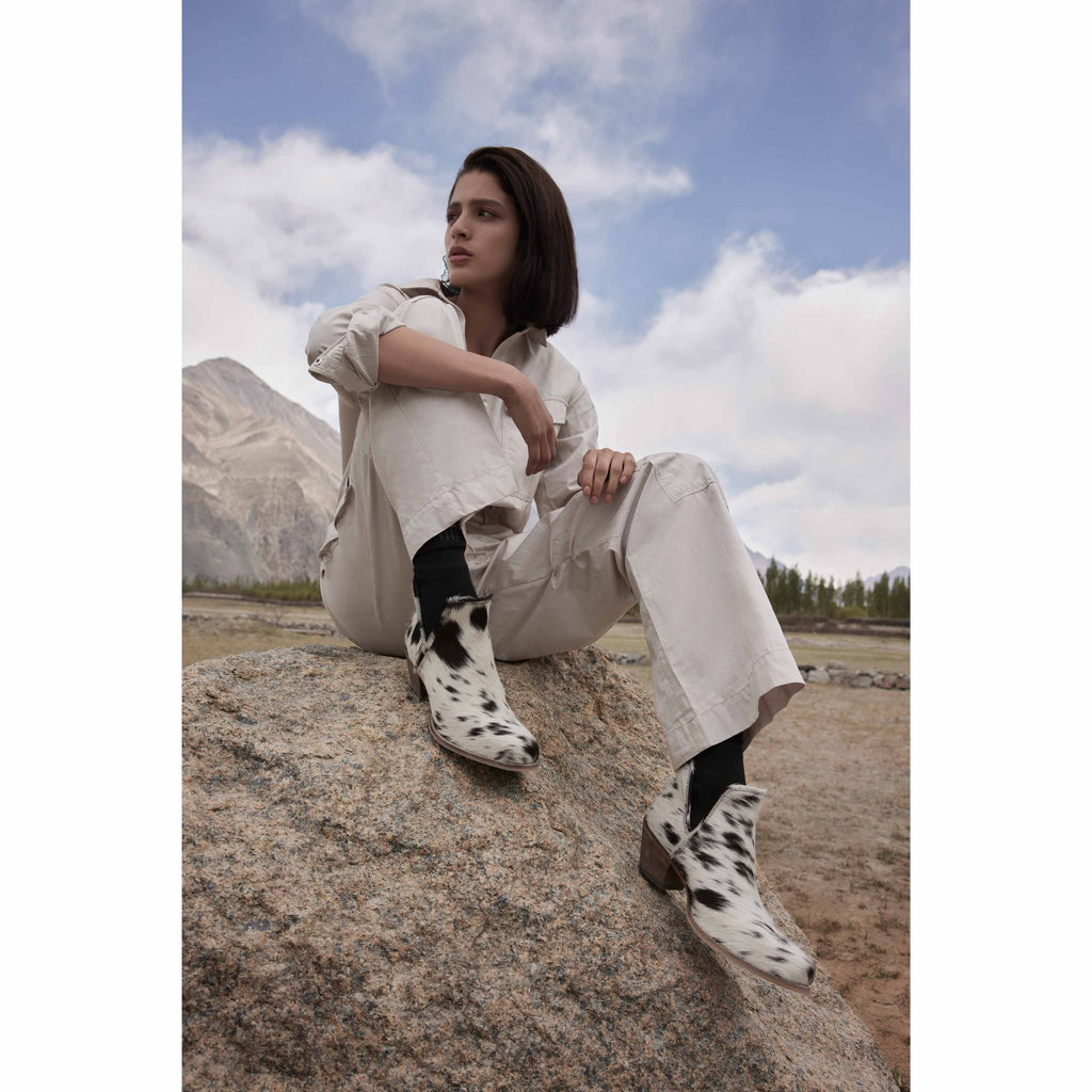 Myra Sunset Bloom Boots for Women with premium cowhide with split side design and back pull loops