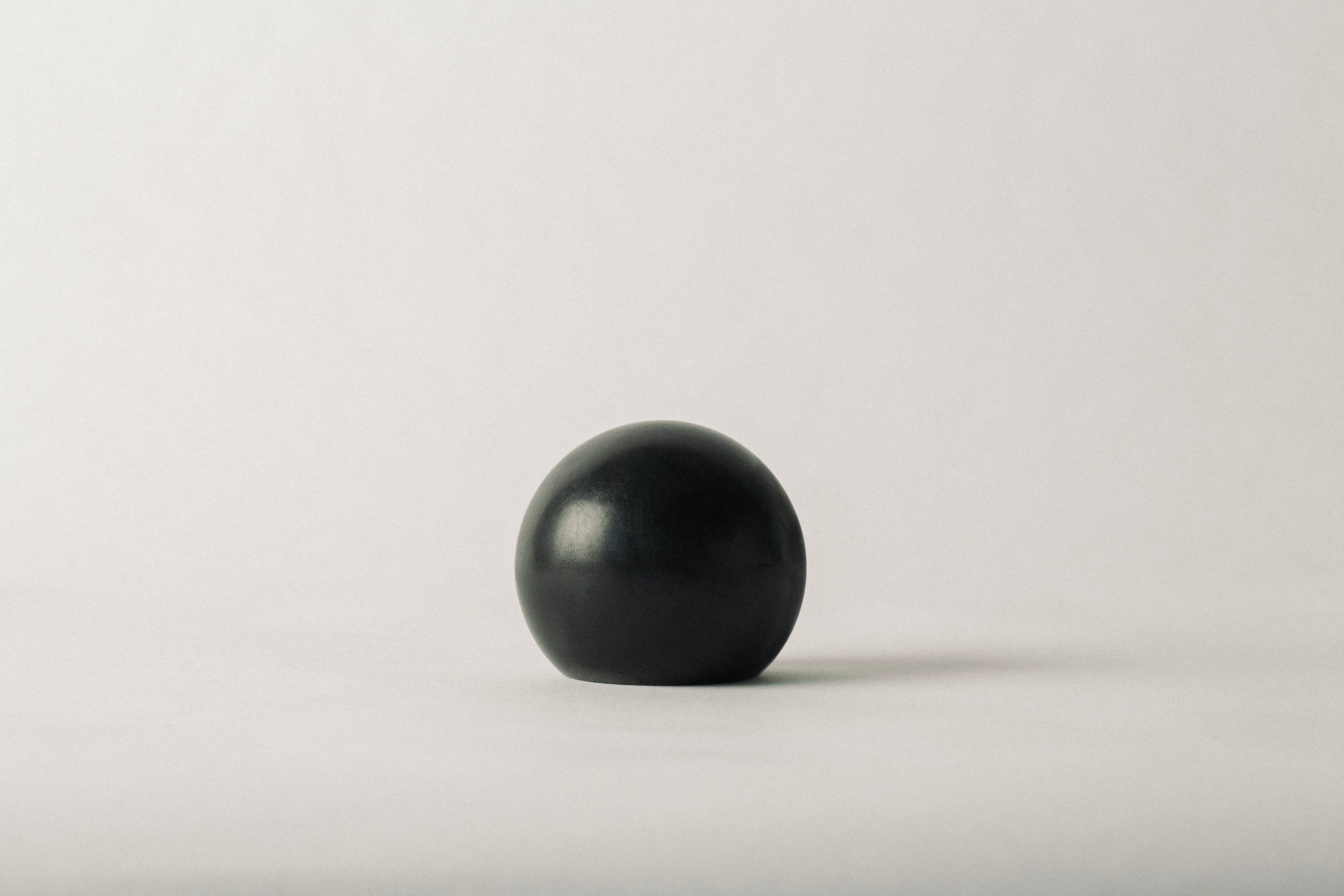 Gardener’s Sphere Soap – Activated Charcoal with Cedar & Lime