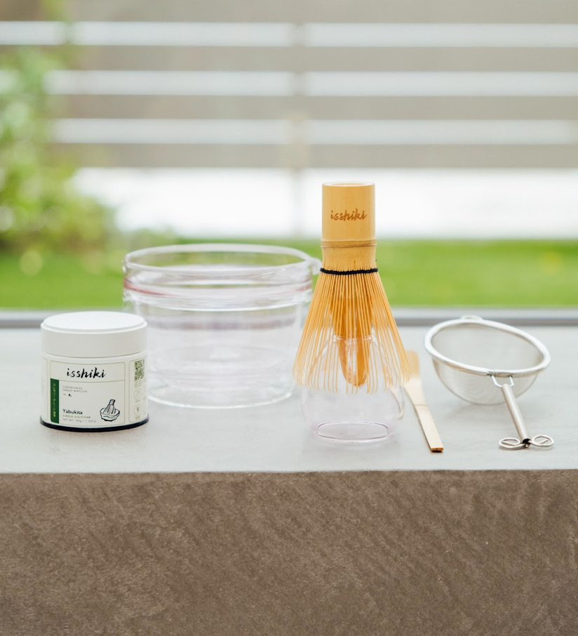 Isshiki x Hario Yabukita Tin Matcha Set