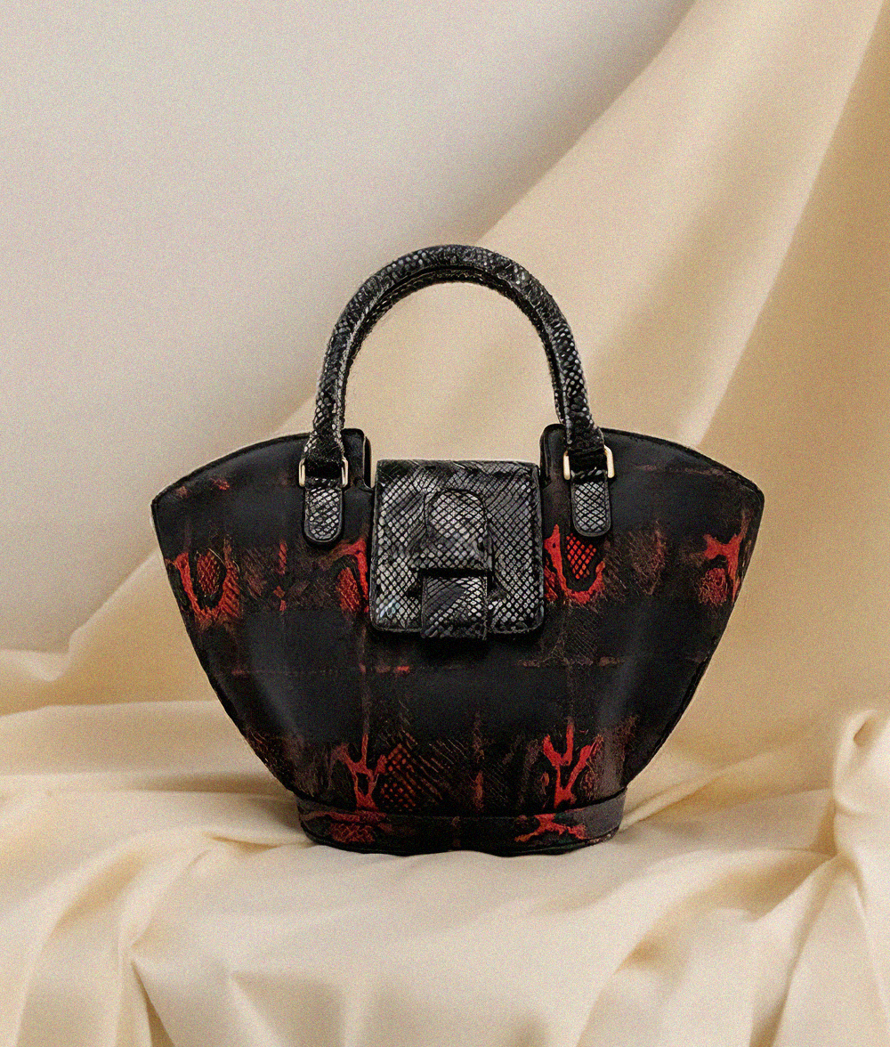 Abanico Large in Red Tartan/Black Leather