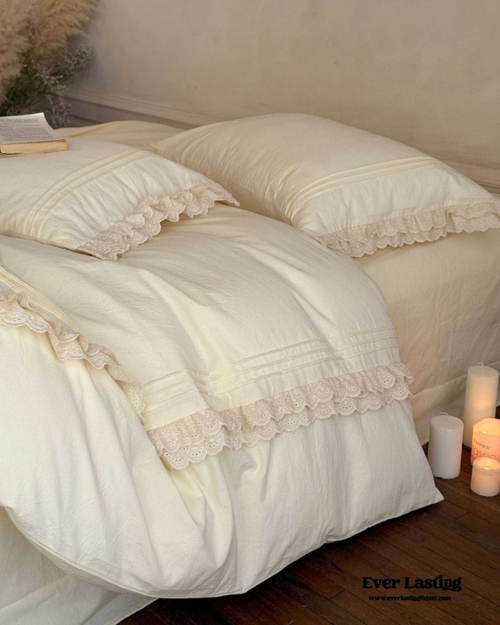 Accordion Pleated Lace Ruffled Bedding Set