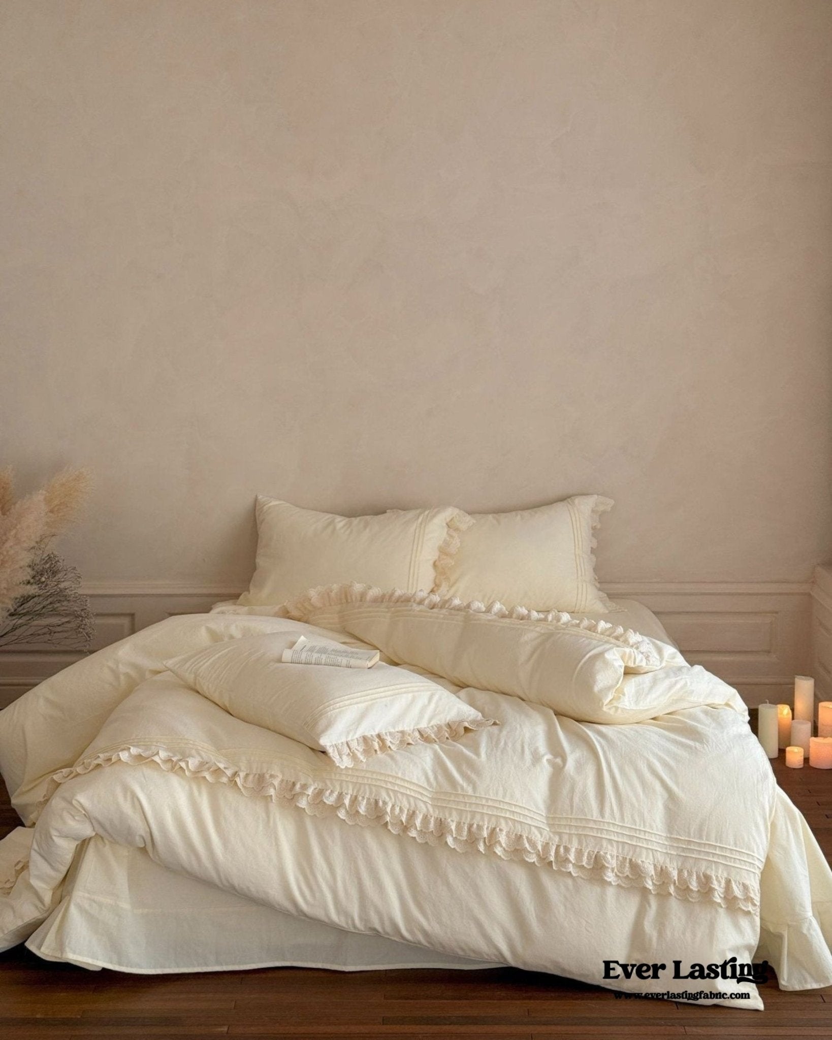 Accordion Pleated Lace Ruffled Bedding Set