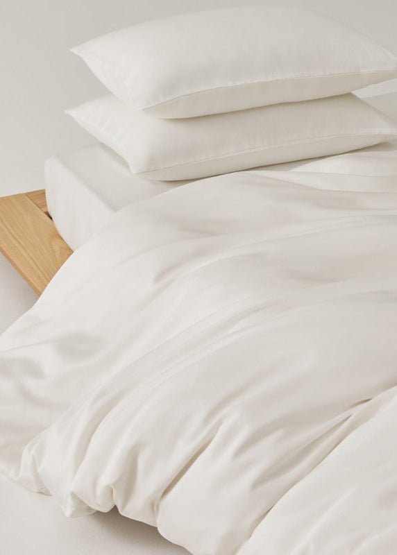 Adeline Pastel Silky Cooling TENCEL™ Bedding Set / Pink