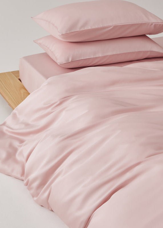 Adeline Pastel Silky Cooling TENCEL™ Bedding Set / Pink