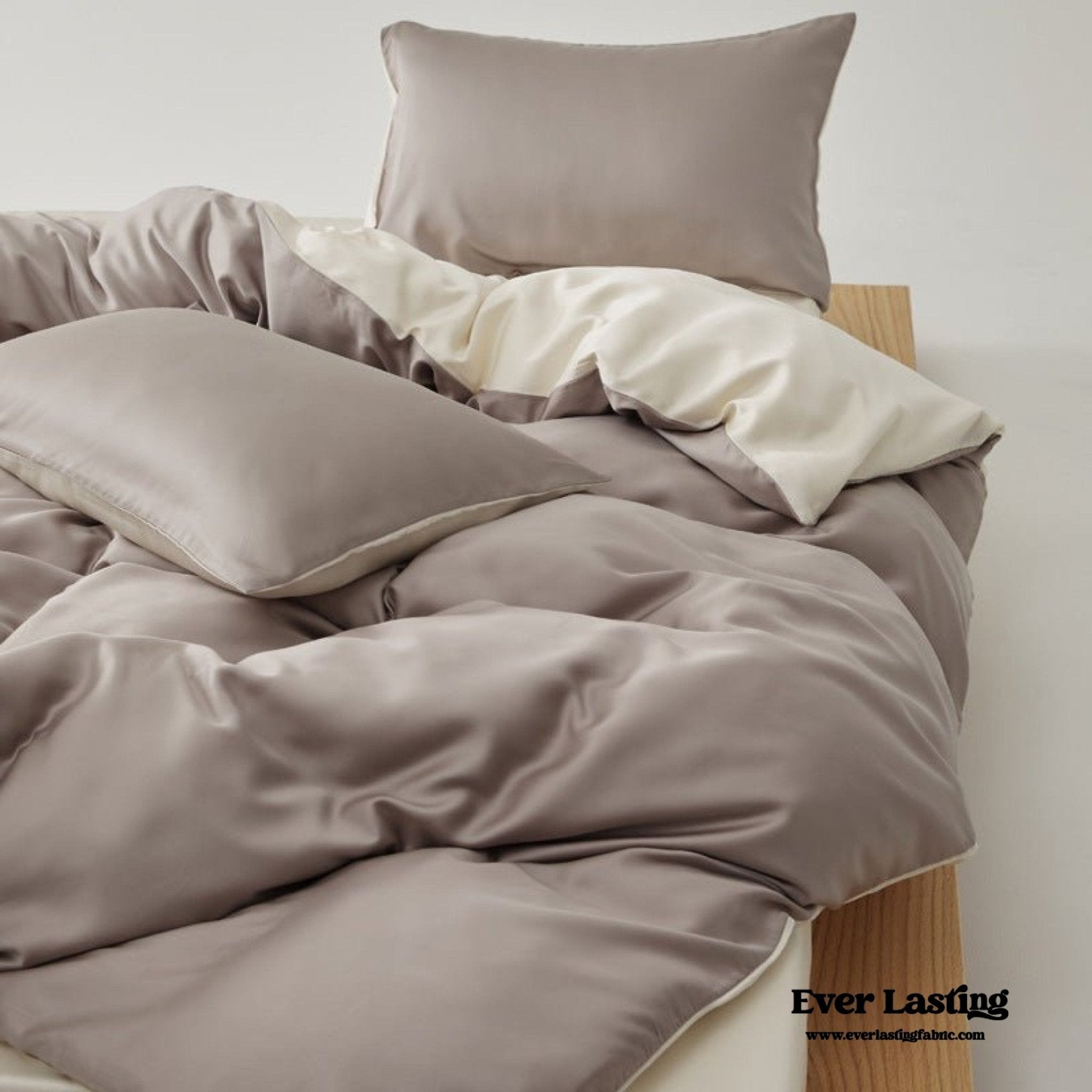 Adeline Pastel Silky Cooling TENCEL™ Bedding Set / Cream