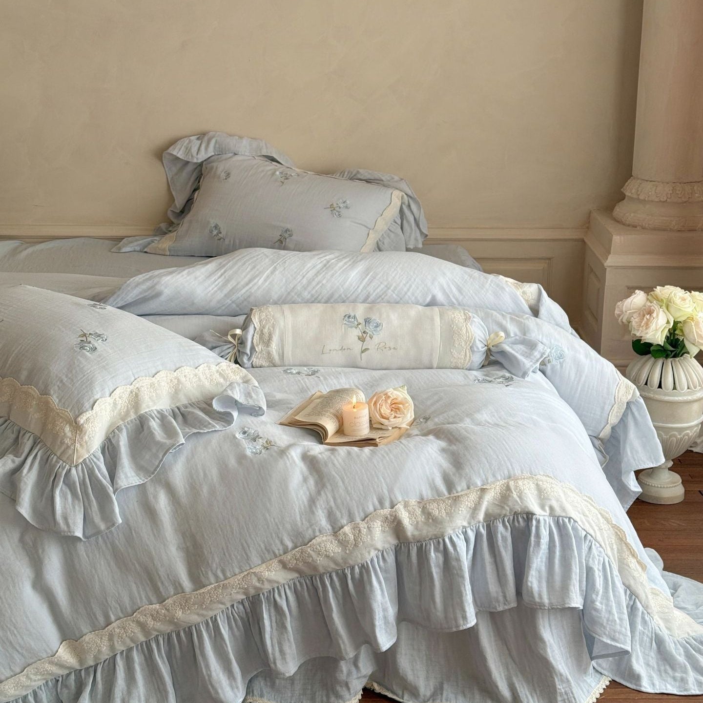 Beatrice Rose Lace Ruffle Bedding Set / Pink