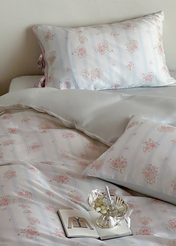 Bianca Floral Ribbon Tied TENCEL™ Bedding Set / Ivory Blue