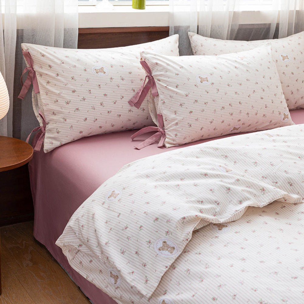 Celia Cottage Ribbon Bow Tie Floral Bedding Set / Purple