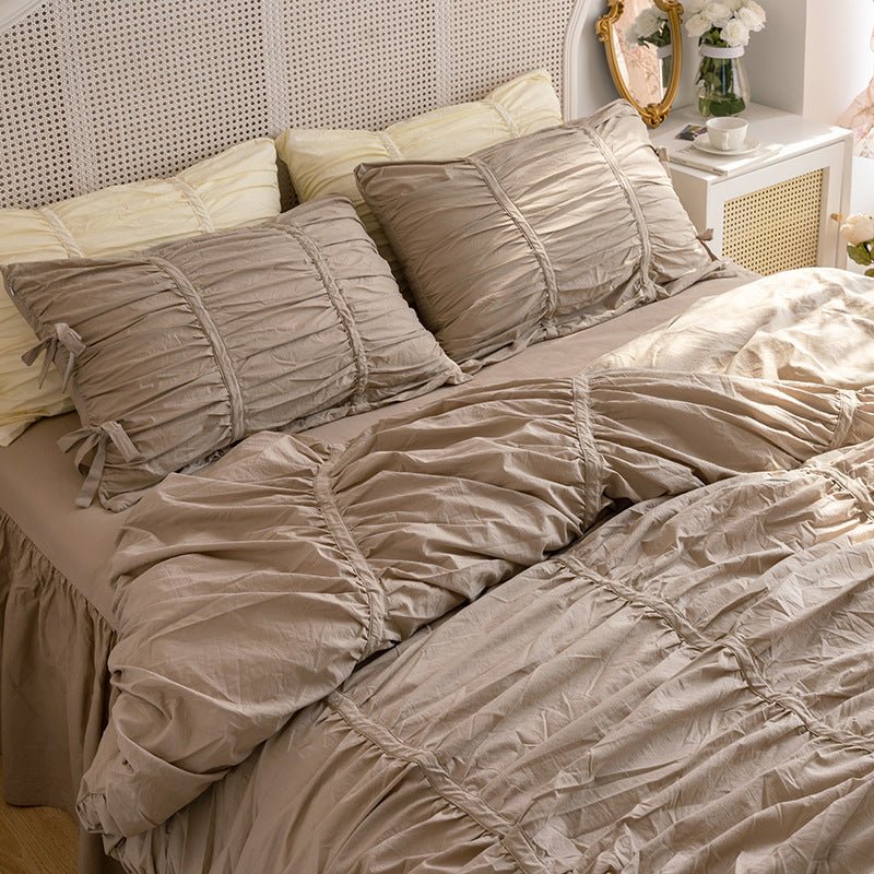 Coquette Ruffle Bedding Set with Ties / White