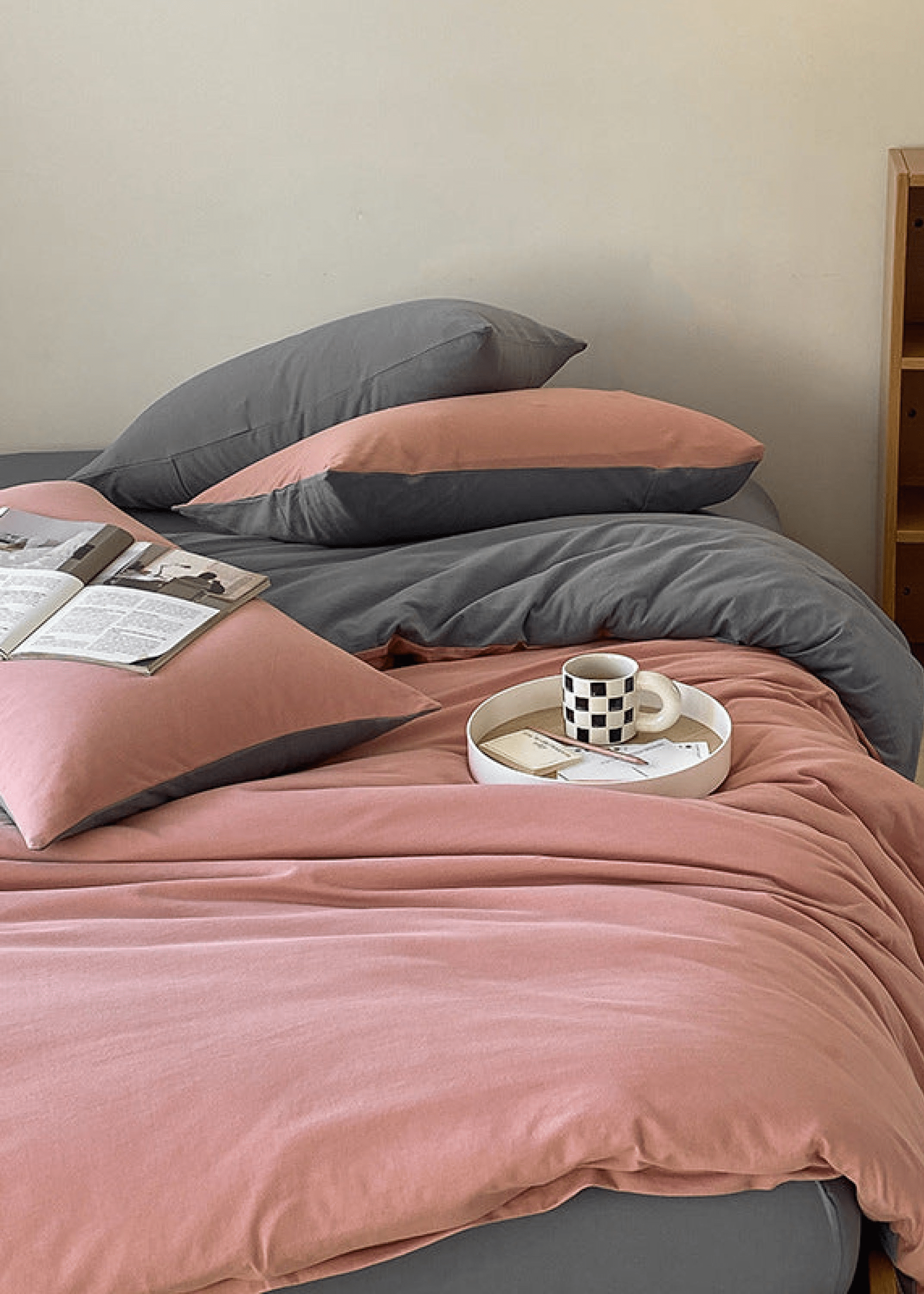 Duo Earth Tone Jersey Knit Bedding Set / Pink Beige
