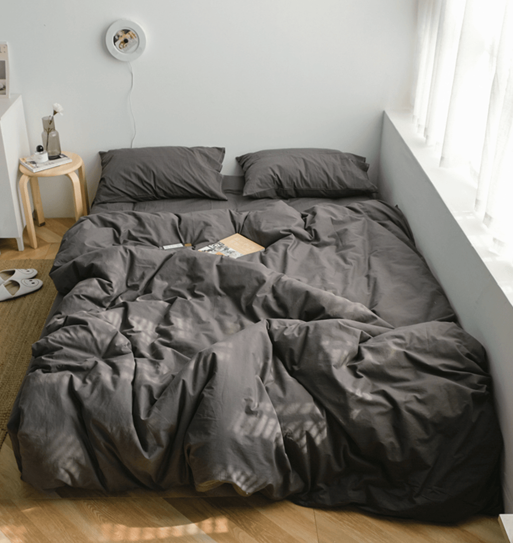 Earth Tone Bedding Set / Dark Blue